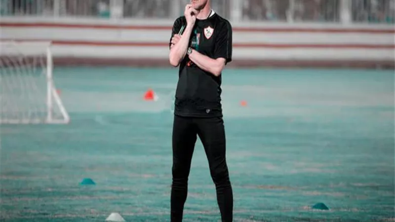 نهائي كاس مصر.. ميتشو يحذر لاعبي الزمالك من الثلاثي الناري لبيراميدز