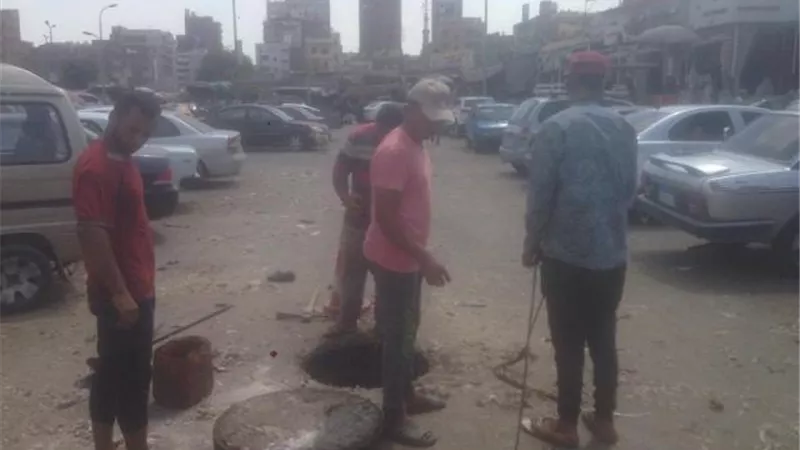 مياه القناة تكثف أعمال التطهير في الإسماعيلية ..صور