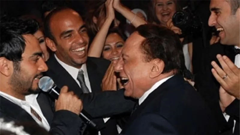 رامي إمام ينفي وجود تعاون فني بين الزعيم وتامر حسني
