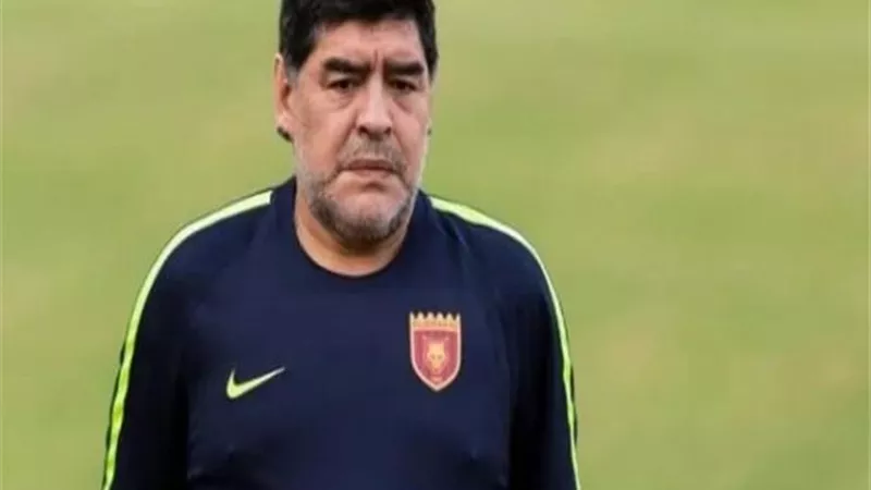 شاهد..استقبال جماهيرى لمارادونا مع فريقه الجديد