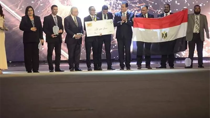 جامعة بنها تبتكر أغلفة ذكية للكشف على جودة المنتجات الغذائية
