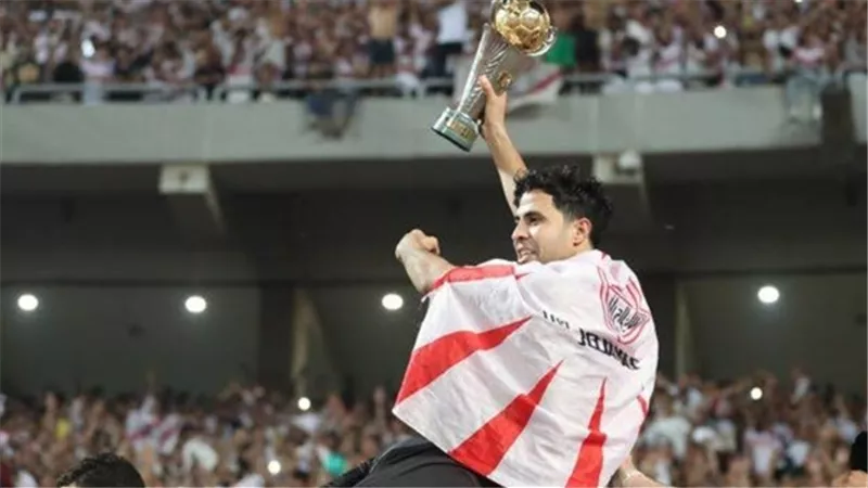 محمد ابراهيم يهنئ الزمالك عقب التتويج بكأس مصر