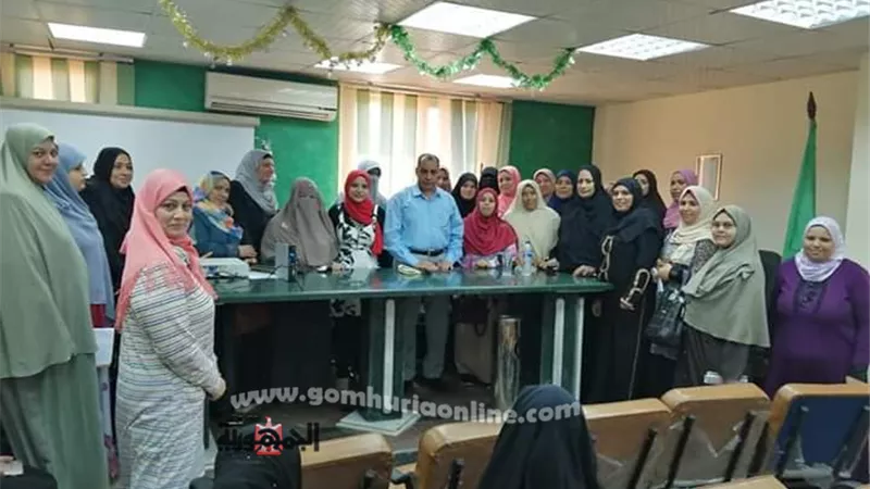 مدير التأمين الصحى بالشرقية يجتمع مع زائرات الادارات المدرسية ويزور مرضى المبرة