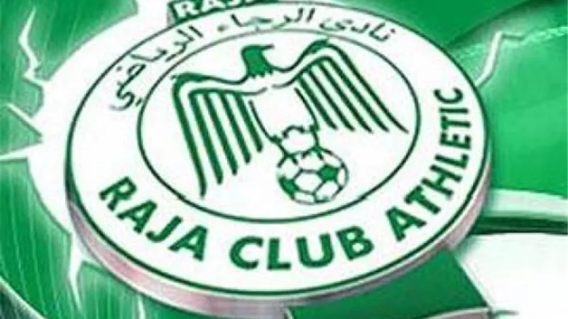 الرجاء المغربى يفسخ تعاقده مع مدافع الاهلى السابق