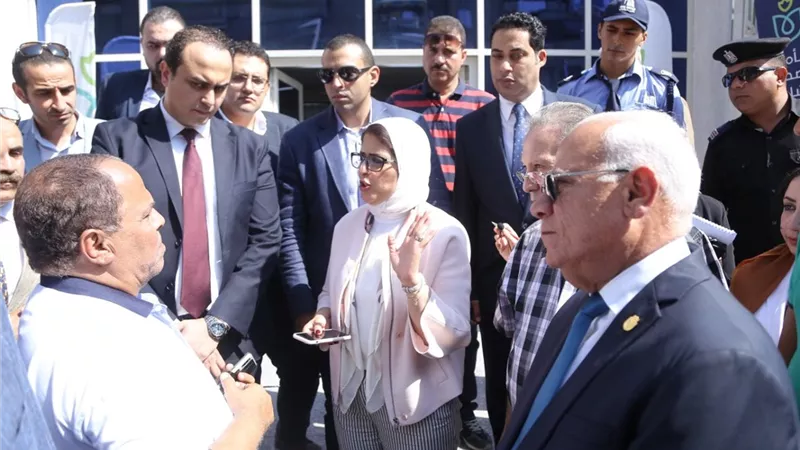 وزيرة الصحة ومحافظ بورسعيد يتفقدان مركز جراحات قلب الأطفال بمستشفى النصر التخصصى ومستشفي الزهور