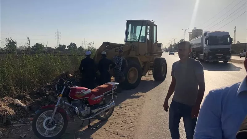 مصرع عامل دهسا تحت عجلات لودر بالدقهلية