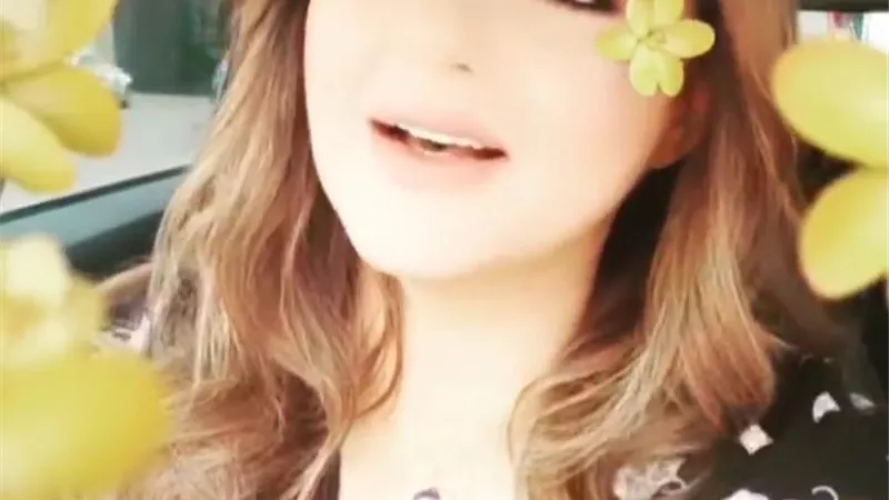 إطلالة مبهجة للفنانة بسكال مشعلانى