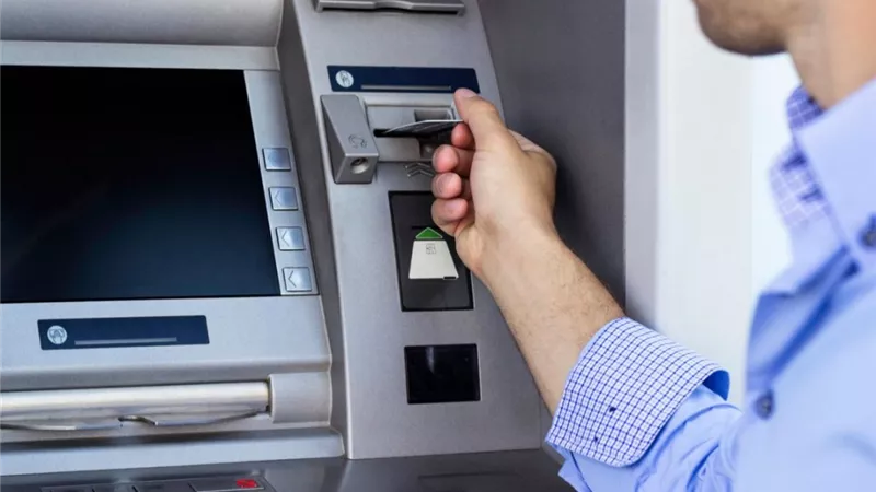اصدار 5 ملايين بطاقة ميزة للعاملين بالدولة قريبا