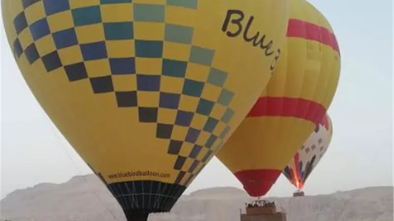 البالون يعود للتحليق اليوم فوق المعالم الأثرية والطبيعية بالأقصر