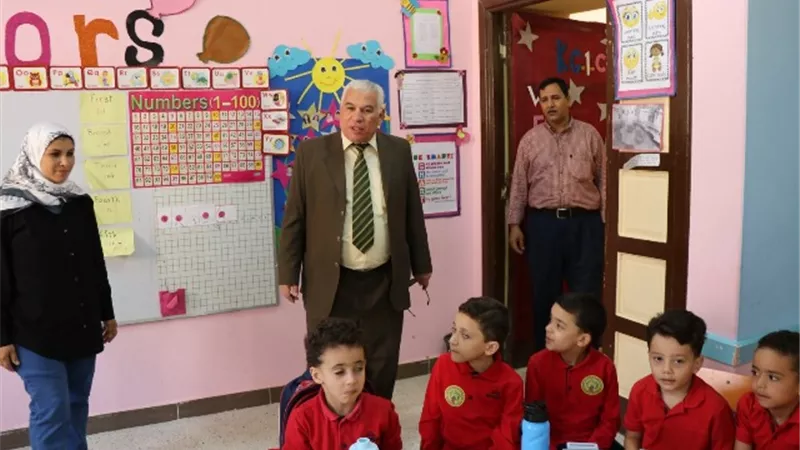 وكيل وزارة التعليم بالبحيرة يتفقد مدارس دمنهور..صور