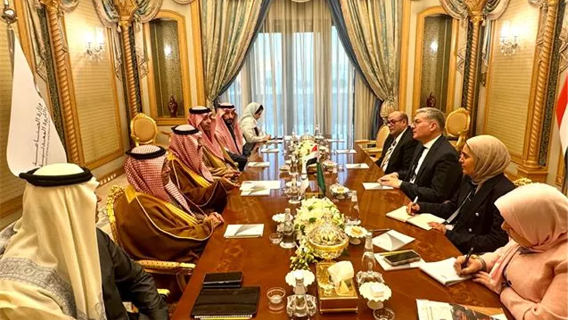 وزير البترول يشيد بأهمية منتدى التعدين الدولى كمنصة عالمية