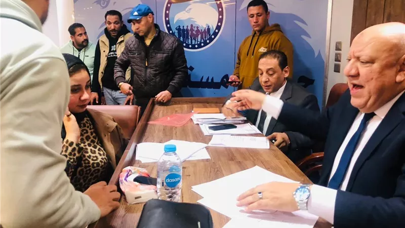 النائب عبد الونيس يستقبل المواطنين بمقر حزب مستقبل وطن كفرالشيخ