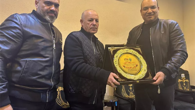 رئيس ناى المحلة يكرم هاني ابوريدة فى ودية منتخب الشباب