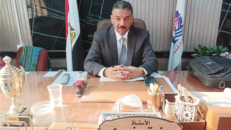 10292 طالبًـا يؤدون امتحان الشهادة الإعداديةبمدارس نجع حمادي