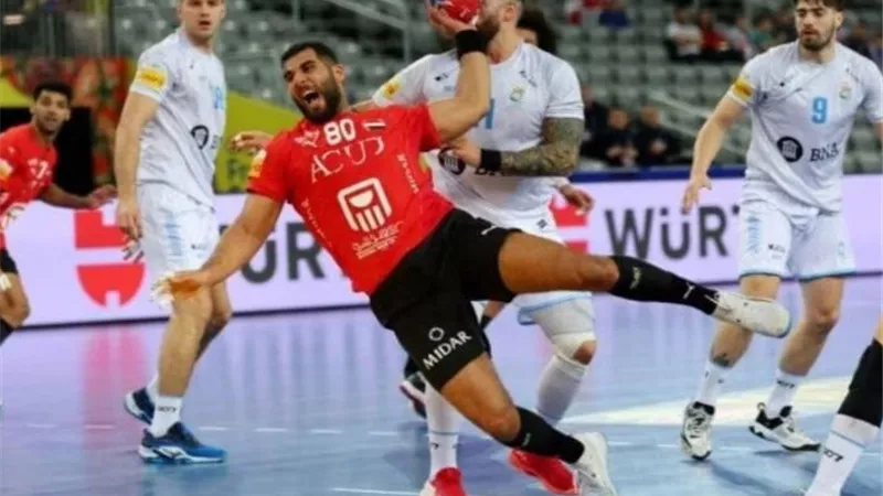 منتخب مصر يتقدم على البحرين فى الشوط الأول 16 - 11