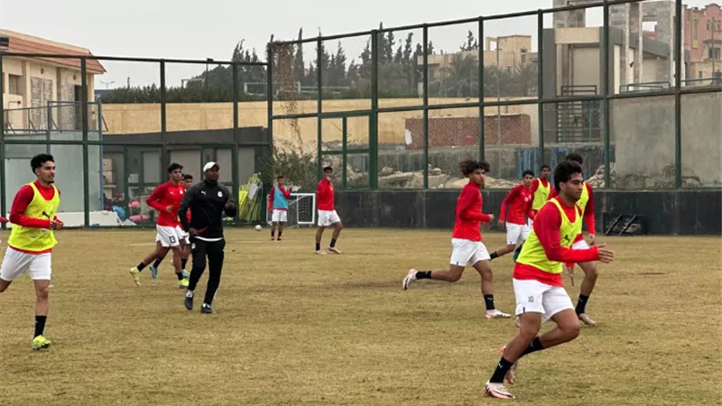 منتخب الشباب يتعادل مع غزل المحلة فى حضور أبوريدة