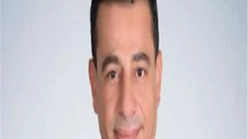 هشام عطوة: مصطفى شعبان دفعتى وتفوفت عليه فى إخراج مسرحيات الجامعة