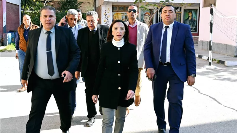 محافظ البحيرة تتفقد لجان الاعدادية ببندر بكفر الدوار