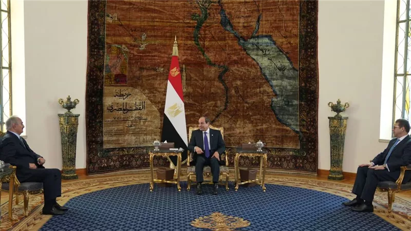 الرئيس السيسى يستقبل القائد العام للجيش الوطني الليبي