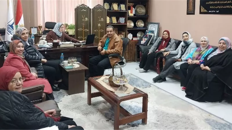 تعليمات مشددة من مديرة الإدارة التعليمية الشروق بسبب الإمتحانات.. بالصور