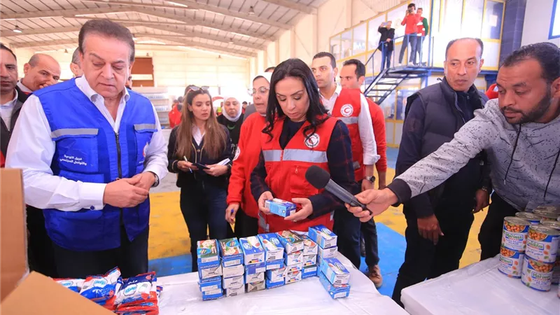 وزيرا الصحة والتضامن يتفقدان المراكز اللوجيستية للهلال الأحمر