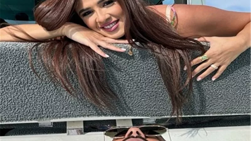 كريم فهمى يهنئ ياسمين عبدالعزيز بعيد ميلادها
