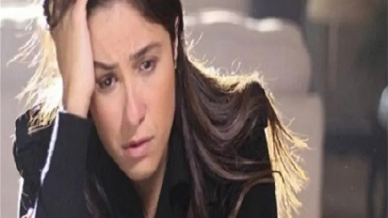 السيناريست شريف الليثي ينعي والد الفنانة ياسمين عبد العزيز