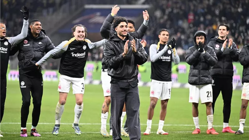 موعد الفحص الطبي لـ عمر مرموش في مانشستر سيتي