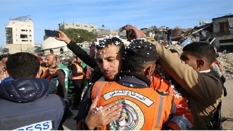 الصحة الفلسطينية:المواطنون يحتفلون باتفاق وقف إطلاق النار