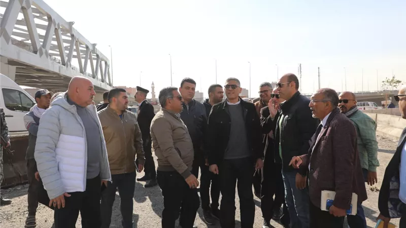 محافظ الجيزة يتفقد أعمال التشجير بالطريق الدائري