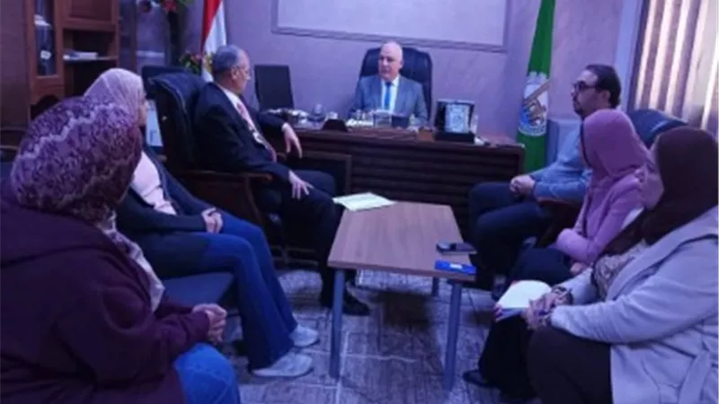 الشلقاني يناقش نقاط مهمة بشأن الخدمات الصحية المقدمة لمرضى الغسيل الكلوي