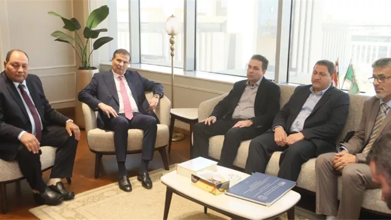 وزير الزراعة يستقبل الوفد الزراعي الأردني