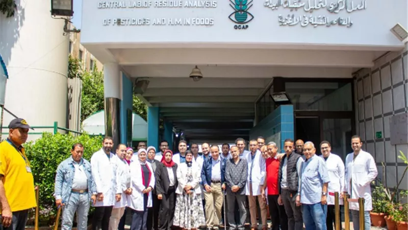 الزراعة : المركزى لتحليل متبقيات المبيدات يستقبل 369 ألف عينة