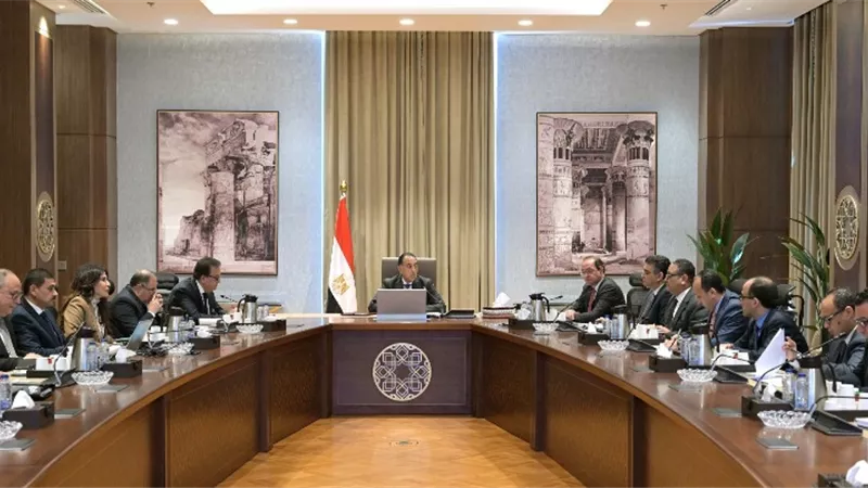 مدبولي يوجه باستمرار توفير المخصصات المالية لتوفير مخزون ورصيد آمن من الأدوية والمستلزمات الطبية