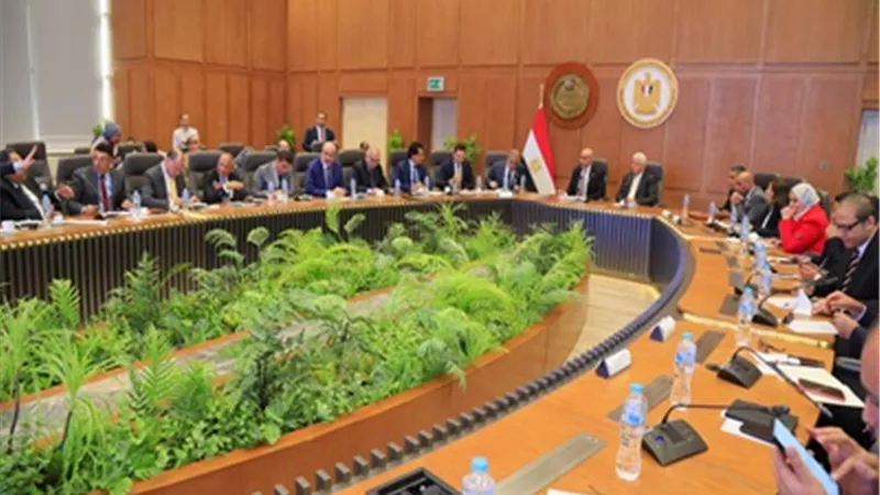 أيمن عاشور: ٢٠% انخفاضاً فى أعداد الملتحقين بالكليات النظرية