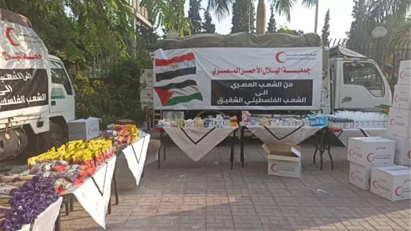 الهلال الأحمر الفلسطينى يعلن التنسيق مع مصر لاستقبال المساعدات