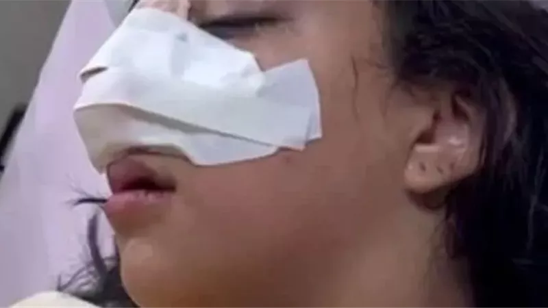 طالبة مدرسة التجمع تدلي بأقوالها أمام النيابة