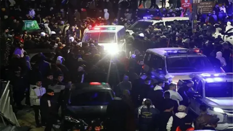 آلاف الفلسطينيين يستقبلون المعتقلين المفرج عنهم في بيتونيا بالضفة