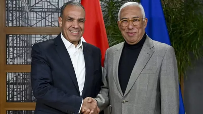 وزير الخارجية والهجرة يلتقى مع رئيس المجلس الأوروبى
