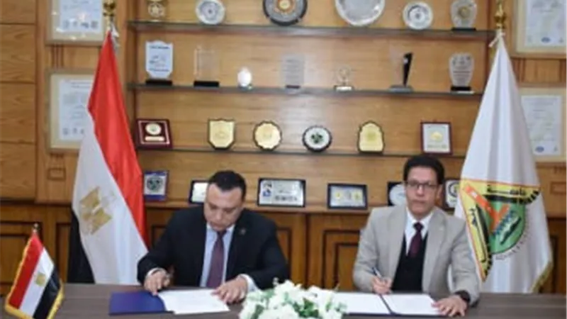 بروتوكول تعاون بين جامعة بنها وتنسيقية شباب الأحزاب والسياسيين