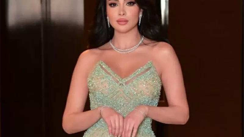 ميرهان حسين تبهر متابعيها بإطلالة ساحرة من Joy Awards