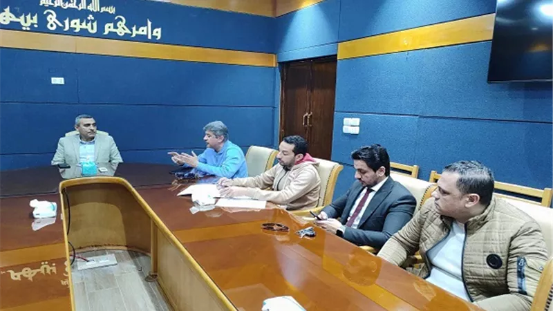 ميناء دمياط يبحث تيسير إجراءات الإفراج الجمركي مع المستخلصين