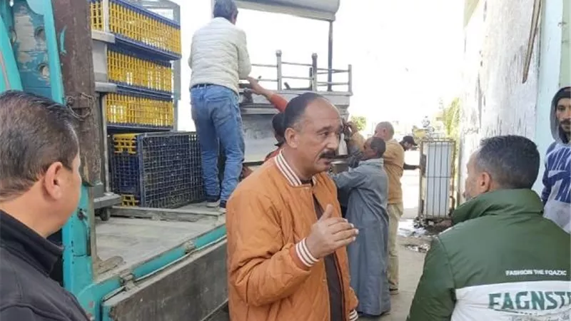 عامر: جهاز مدينة بدر يشن حملة مكبرة لإزالة الإشغالات فى الأحياء.. صور