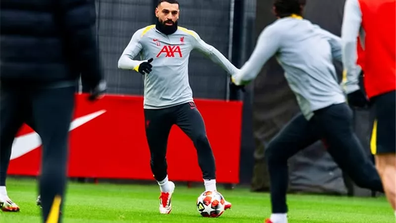 محمد صلاح وجانب من تدريبات ليفربول قبل مواجهة اليوم ضد ليل.. شاهد