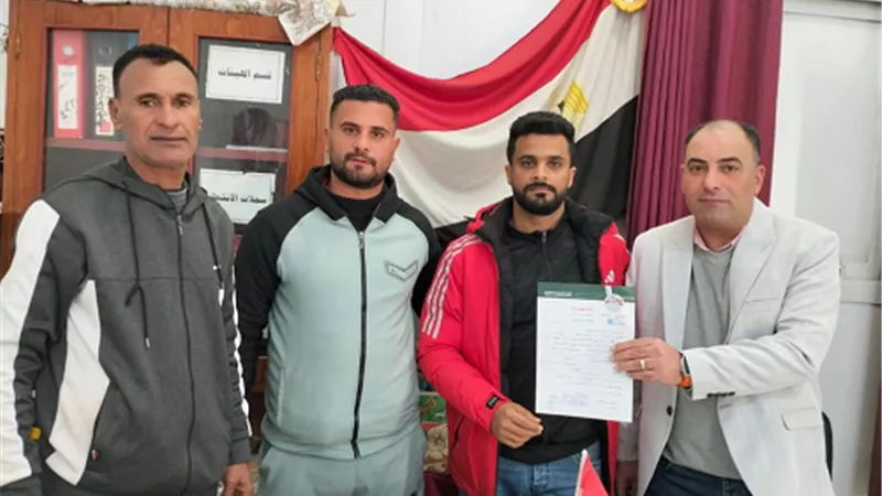 نادر السيد لاعب المنصوره السابق رسميا فى جزيره القباب