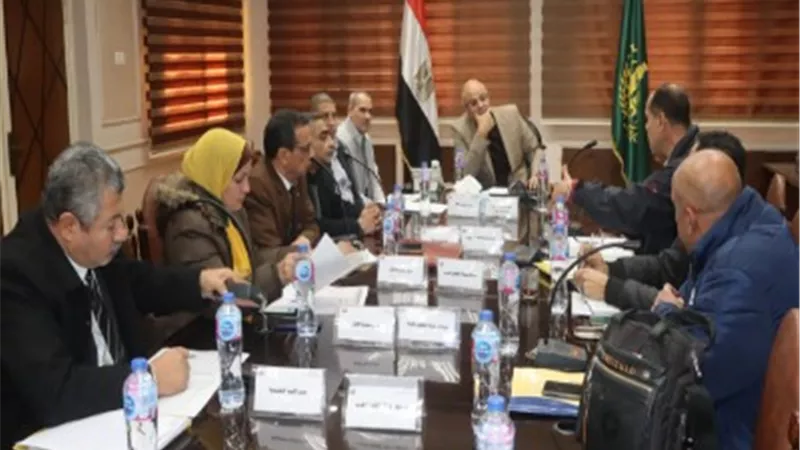 محافظ القليوبية يتابع اعمال تنفيذ الخطة الاستثمارية في قطاع الطرق
