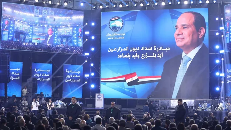 وزير الصحة يشهد فعاليات مبادرة سداد ديون المزارعين