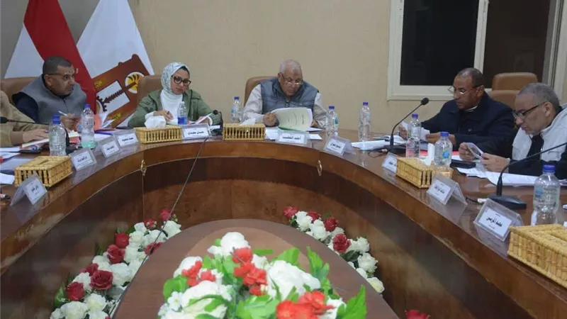 الزملوط يوجه بانهاء اعمال مركز تأهيل الداخلة تمهيدًا لافتتاحه
