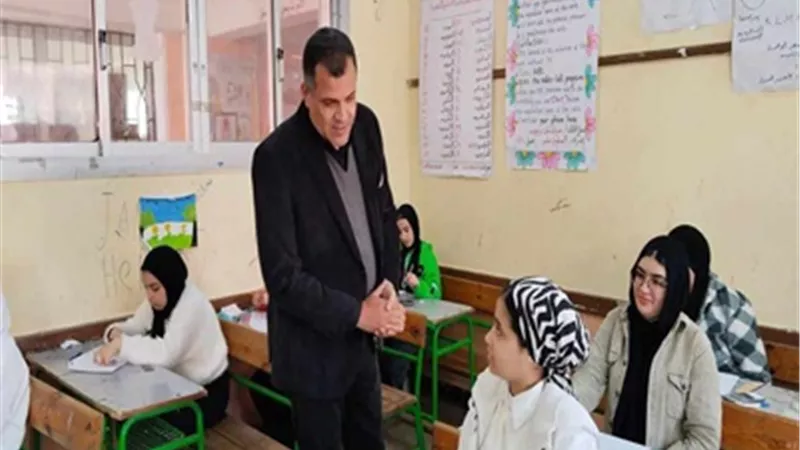 وكيل تعليم دمياط يتابع ميدانياً إمتحانات الشهادة الإعدادية