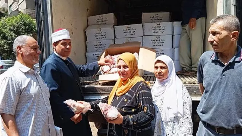 محافظ الجيزة: توزيع ٤ أطنان من لحوم صكوك الاضاحي علي الأسر